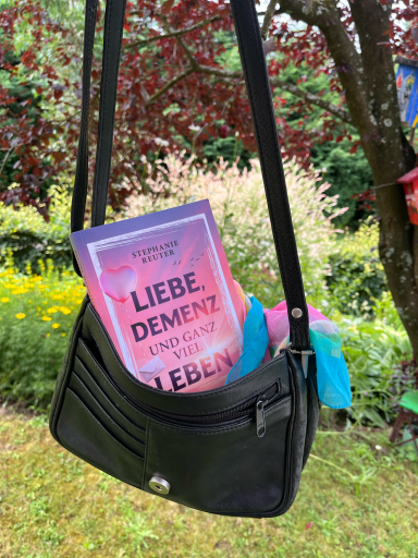 Buch von Stephanie Reuter: Liebe, Demenz und ganz viel Leben